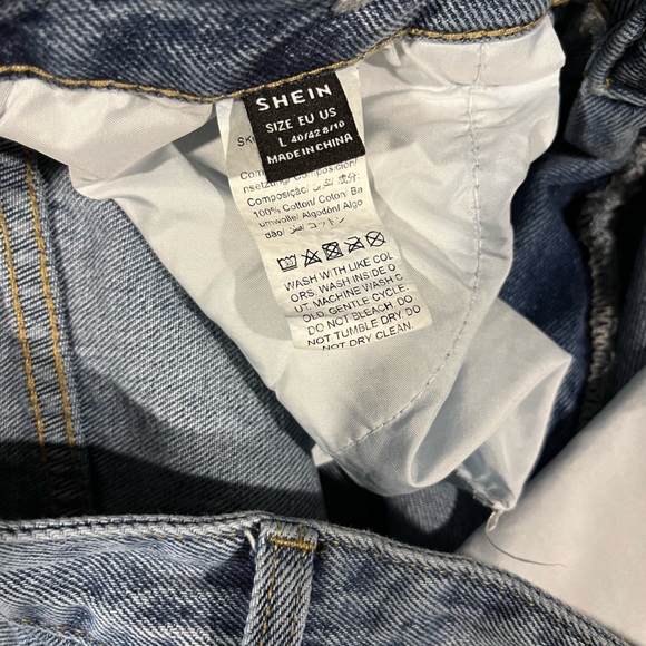 Shein Mom Jeans - Picture 6 of 9